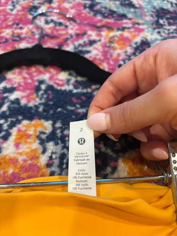 Lululemon bra and leggings orange set!(WORN) - Image 3