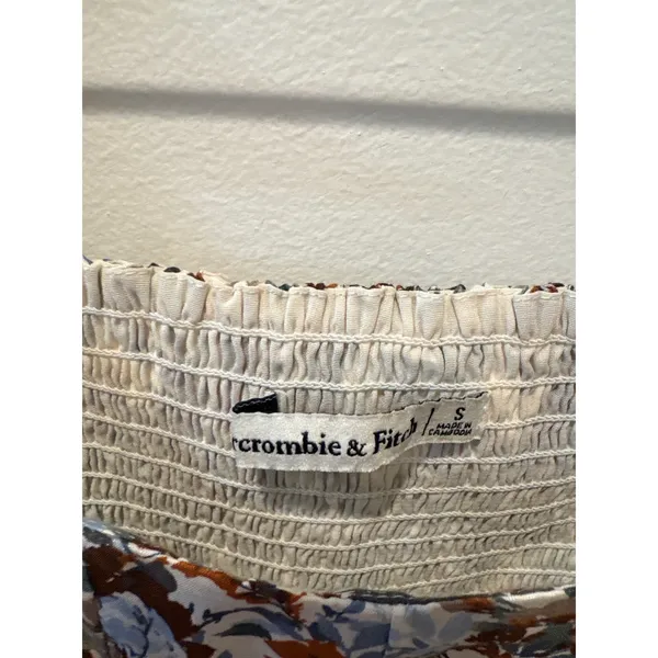 Abercrombie Fitch Womens Smocked Square‎ Neck Puff Sleeve Floral Crop Top Size S - Image 2