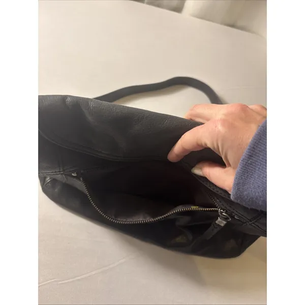 The Sak Black 100% Leather‎ Purse Handbag Bag Magnetic Flap Foldover Soft - Image 16