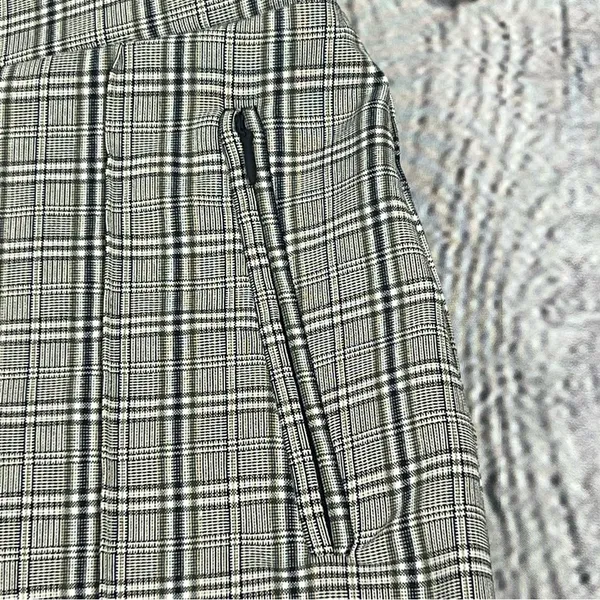 Women's DKNY Black/Gray/Cream Plaid Stretch Dress Pants Size 6 (B4) - Image 6