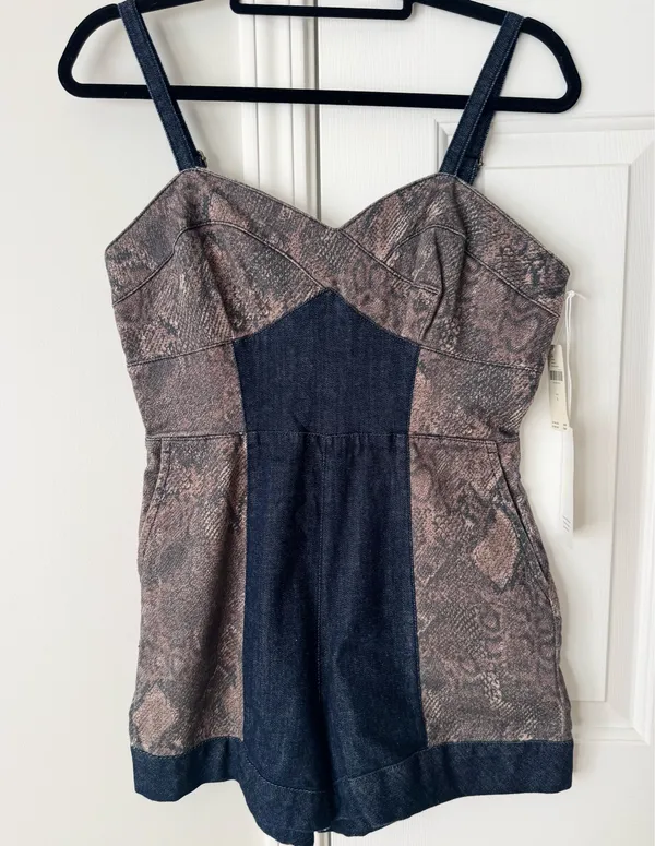 Anthropologie Pilcro Snake Print Denim Romper/Playsuit, Size 8 - Image 6
