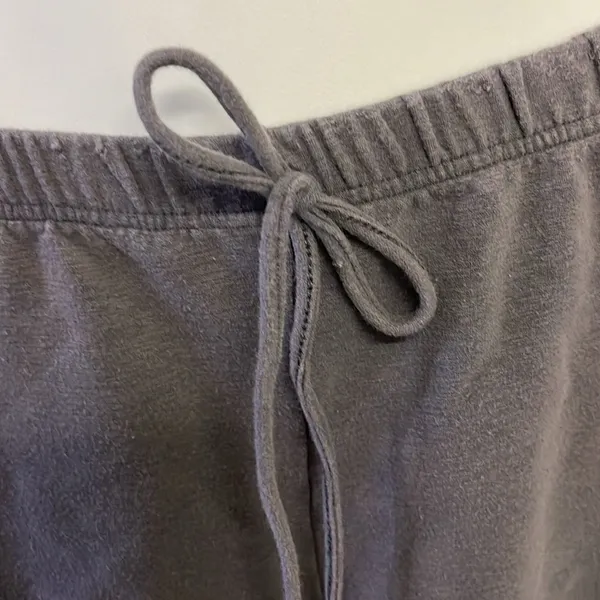 Vici Heather Gray Distressed Lounge Short Shorts w/ Elastic Waist and Pockets- M - Image 3
