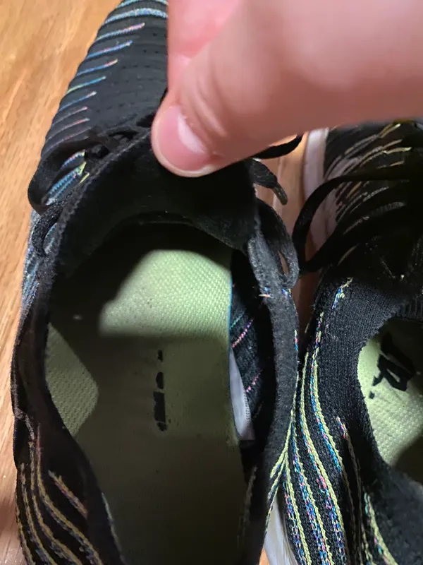 Nike Flyknit Tennis Shoes Black And Rainbow - Image 6