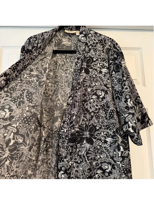 Vintage Victoria's Secret Gold Label Black White Floral Print Robe S - Image 2