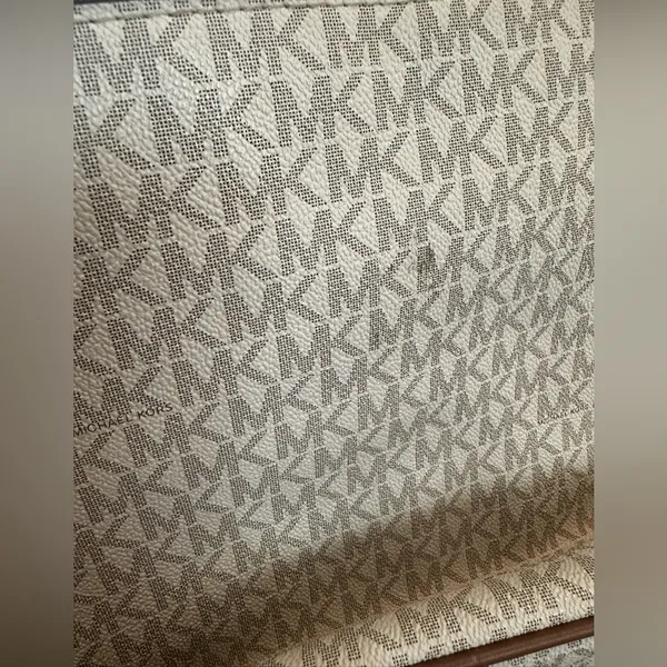 Michael Kors Jet Set leather crossbody bag - Image 4