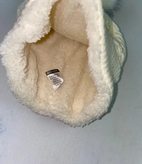 NEW Winter hat White - Image 4