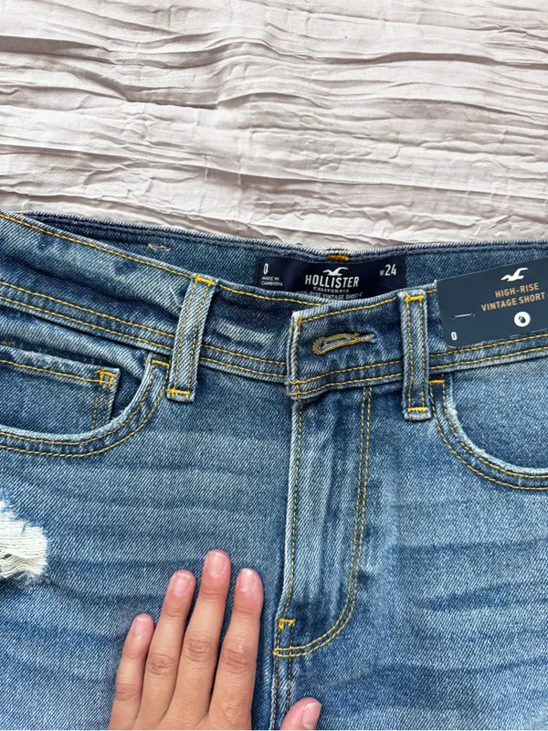 Hollister Distressed Medium Blue High-Rise Denim Shorts - Image 3