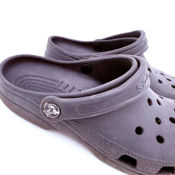 Crocs Black Classic Clog Sandals Size M5 W7 - Image 2