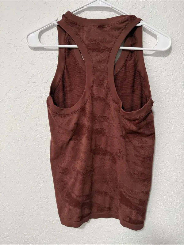 ATHLETA Camo Racerback Tank Top Size Medium - Image 4