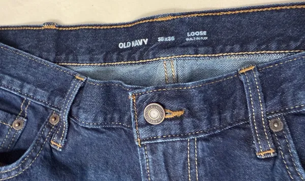 Men’s Old Navy Jeans - Image 3