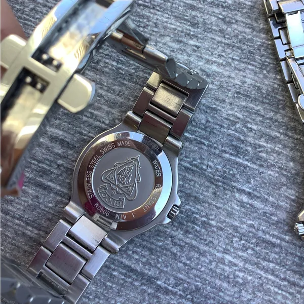 Authentic GUCCI watches for HER👒and HIM 🎩 - Image 15