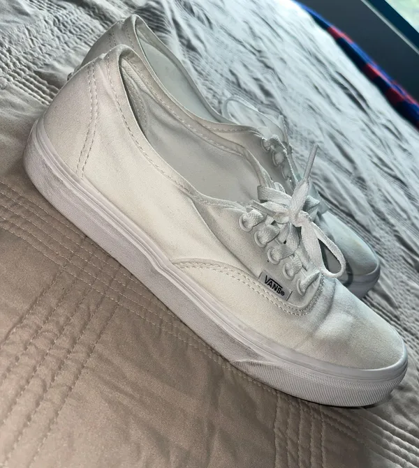 vans - Image 3