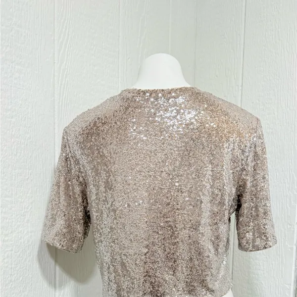 H&M Glittering Sequin Crop Top - Gold - Image 4