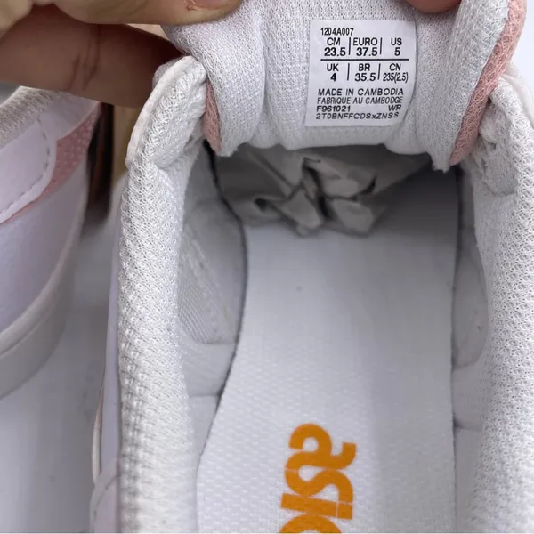 ASICS low-top lightweight comfortable sneakers with striped detail - Image 7