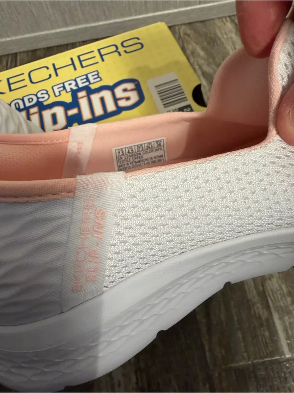 Skechers Women's Slip-On Go Walk Sneakers in White and Light Pink Size 7.5 - Image 11
