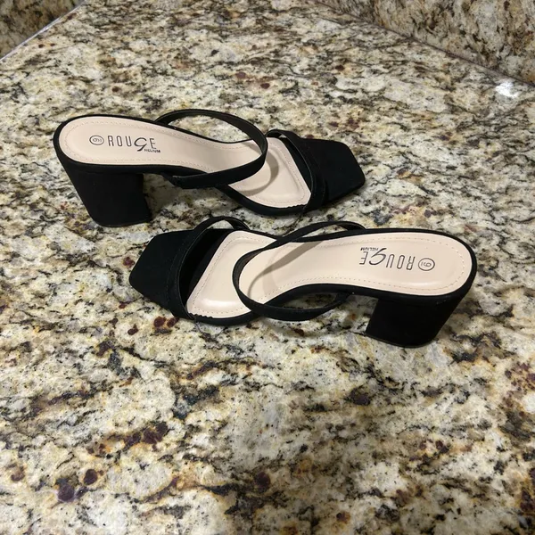 Rouge Helium Black Strappy Heels size 9 Like New - Image 2