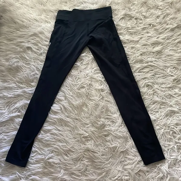 VS Pink Black Yoga Pants - Image 6