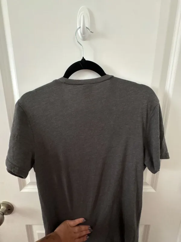 Hollister Co. Dark Gray Graphic Logo T-Shirt Size M - Image 7