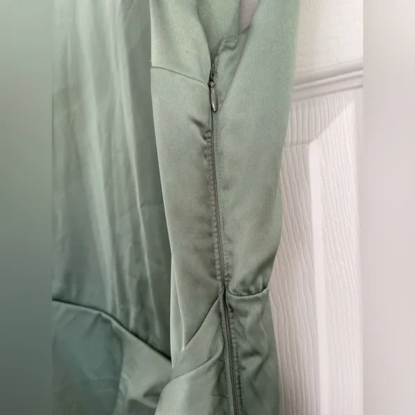 Abercrombie & Fitch Sage Green Satin Slip Dress Size M Tall - Image 4