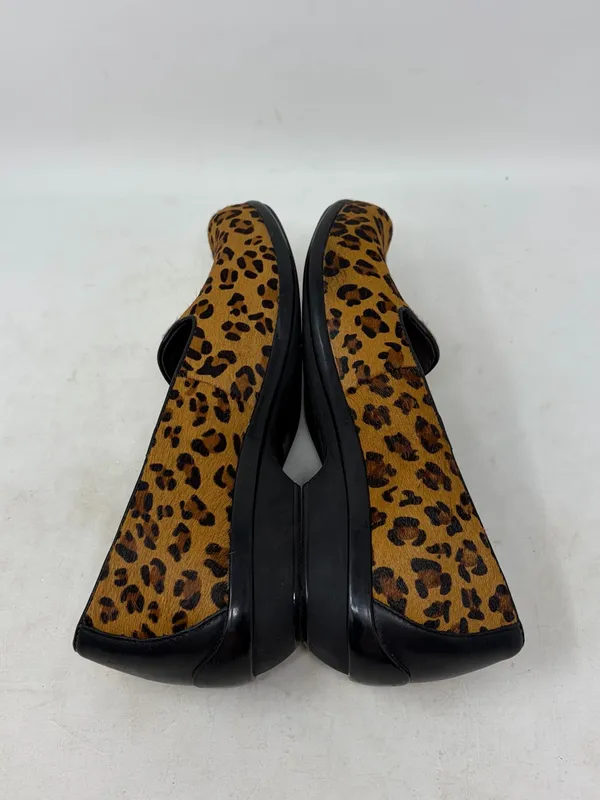 Dansko Olivia Calf Hair Leopard Loafer Size 39 or US 8.5/9 - Image 4