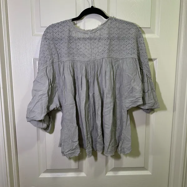 Free People Crochet Eyelet Top Sz XS 3/4 Sleeve Button Up Boho Oversize Festival - Image 5