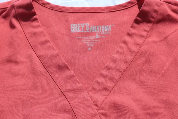 Greys Anatomy Scrub Top Salmon Medium  - Image 4