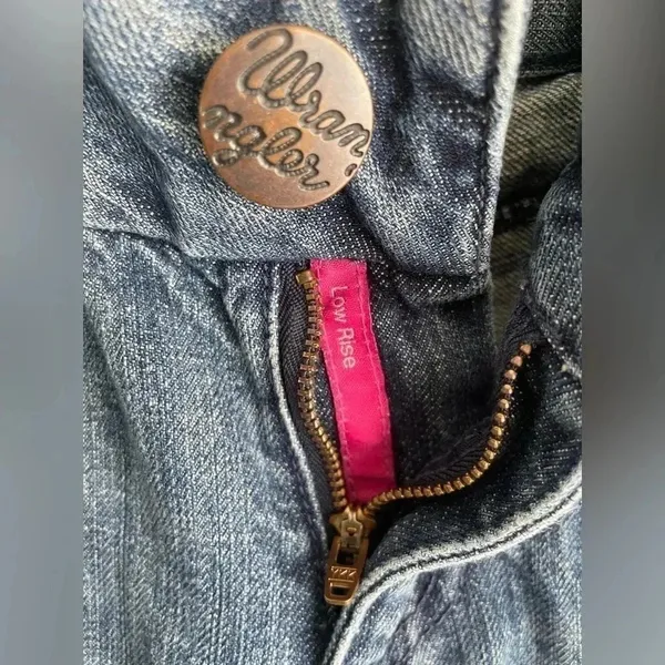 CLEARANCE!!!‎ Wrangler Premium patch Low Rise Jeans Size 3 EUC! - Image 6
