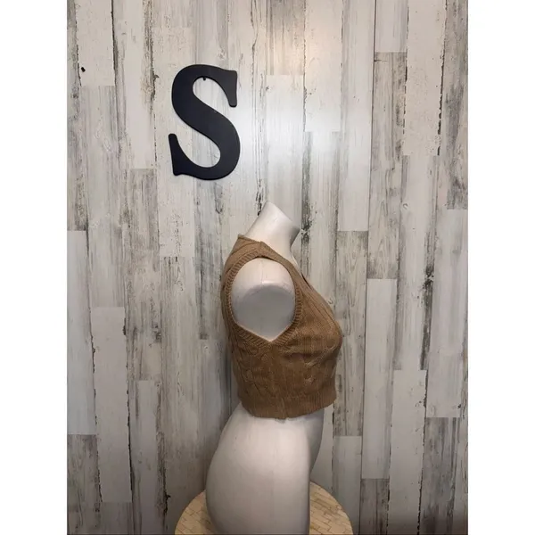Camel Beige Cable Knit V-Neck Cropped Sweater Vest Women's Size Small - Image 3