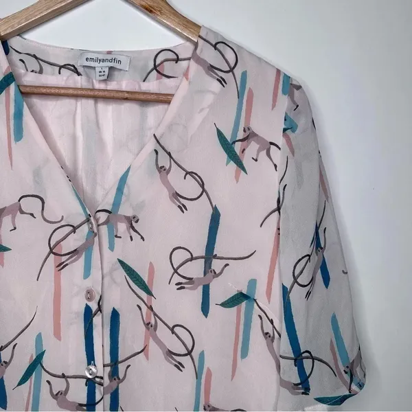 Emily and Fin ModCloth Monkey Around Town Blouse Size Large - Image 10