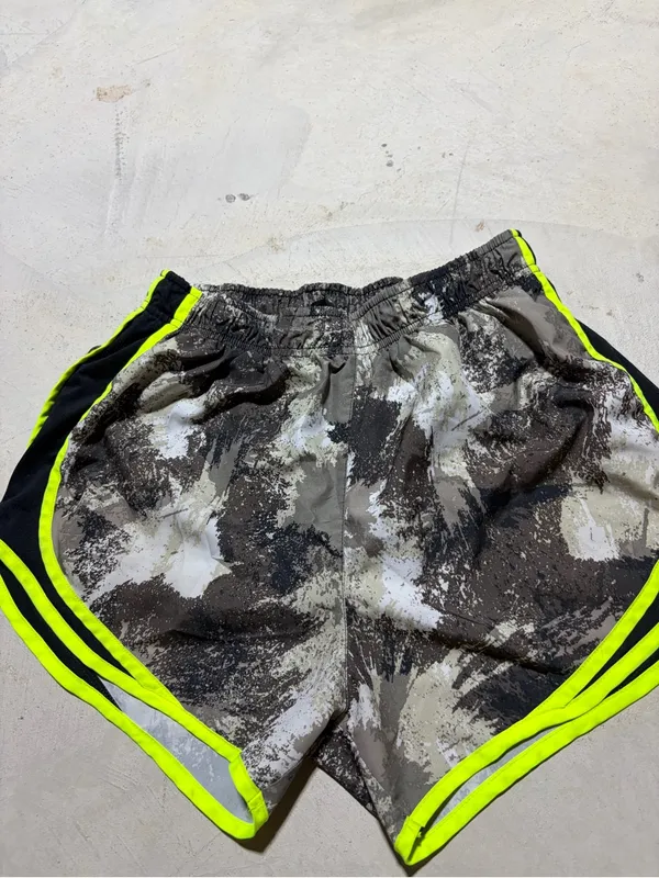 Nike Camo Print Athletic Shorts with Neon Trim medium - Image 2