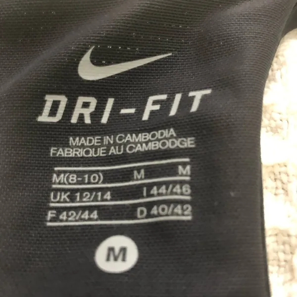 Nike Dri-Fit Black Racerback Athletic Tank Sz. M Yoga Workout Gym Power Walk - Image 2
