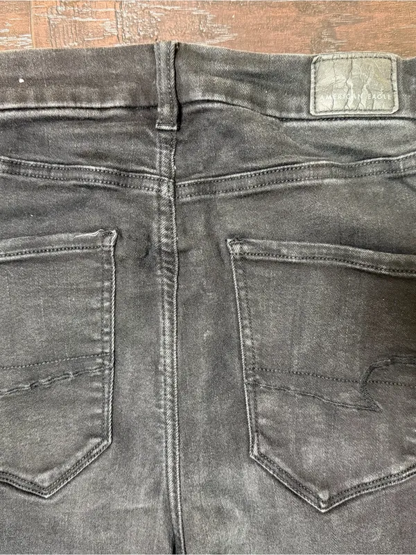 American Eagle High Rise Flare Jeans 6 Regular Black Stretch Button Fly - Image 4