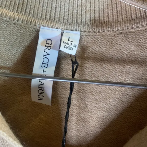 NWT Grace Karin Tan & Black Sweater Size L - Image 3