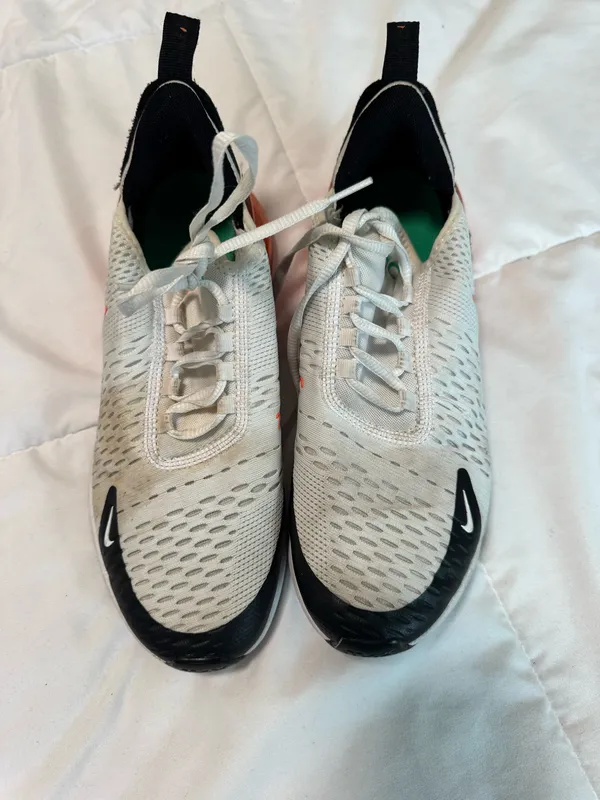Nike Sneakers - Image 4