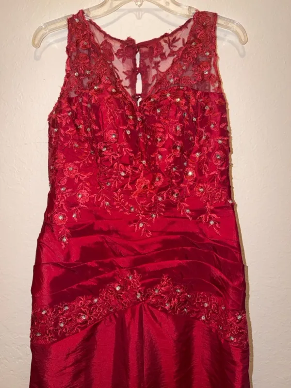 Formal Lace Dress in Red with semi sheer floral embroidery evening cocktail - Image 5