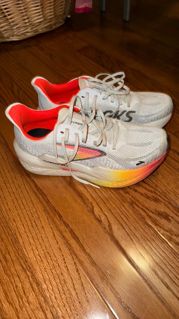 Brooks Shoes Running - Image 3