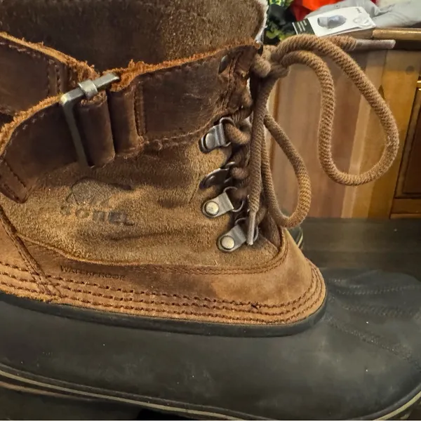 Sorel Tan and Brown Boots women’s 9 - Image 2