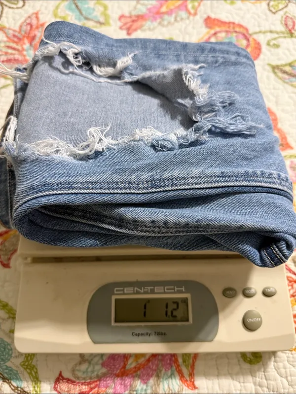 American Eagle size 0 short strigid light denim distressed jeans preppy casual - Image 8