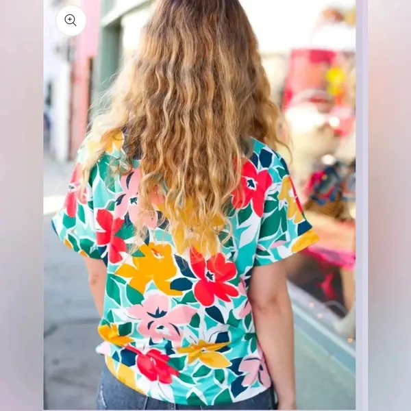 HAPTICS Teal & Coral Floral V Neck Top Super Soft Blouse Short Sleeve Tropical - Image 4