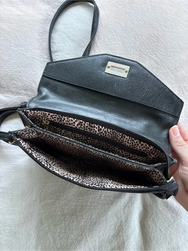 Compact Black Crossbody Bag - Image 3