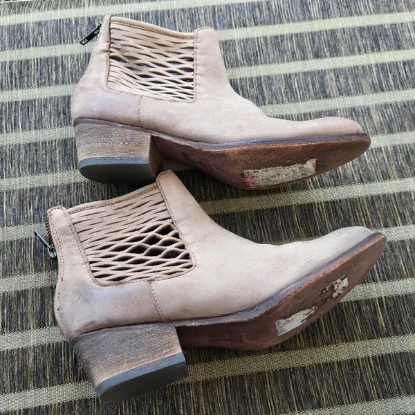 Joe's tan leather back zip booties with cutouts 6.5 - Image 5