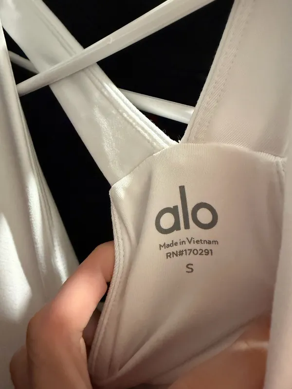 Alo Tank Yoga Top - Image 6