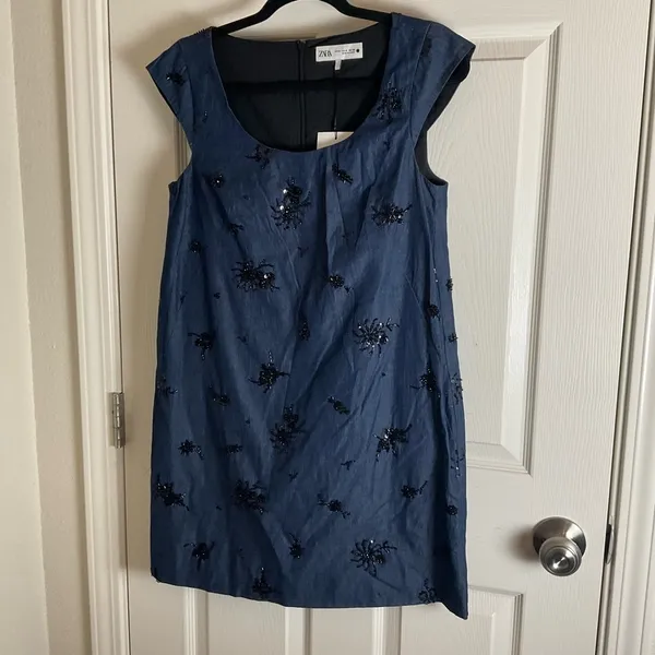 Zara Woman’s Navy Dress Sequin Detail size Medium - Image 4
