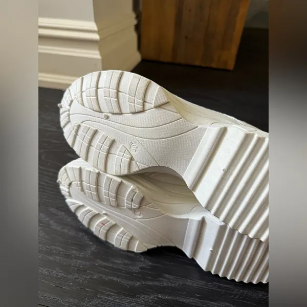 Pretty Little Thing White Athletic Sneakers - Image 5