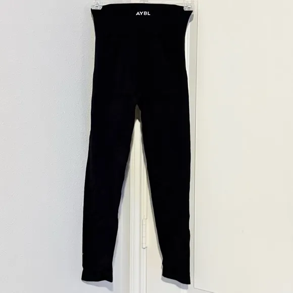 AYBL Womens Motion Seamless Black High Waisted Ribbed Knit Compression Leggings - Image 8