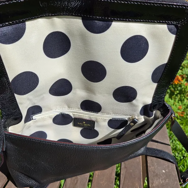 Kate Spade Black Pebbled Fold over Zip Closure Leather Crossbody Purse Polka Dot - Image 9
