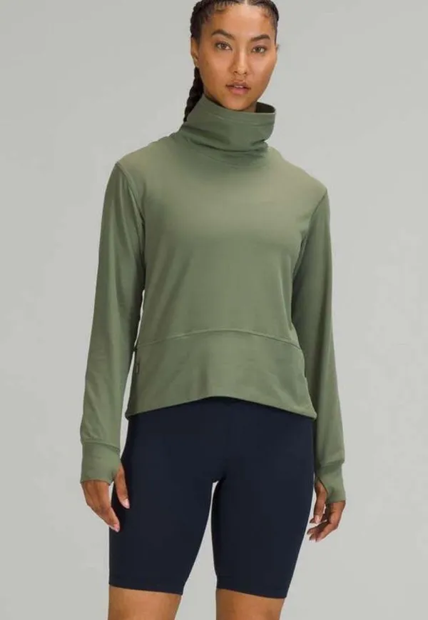 Lululemon Ready to Rulu Pullover
Green Twill - Image 3