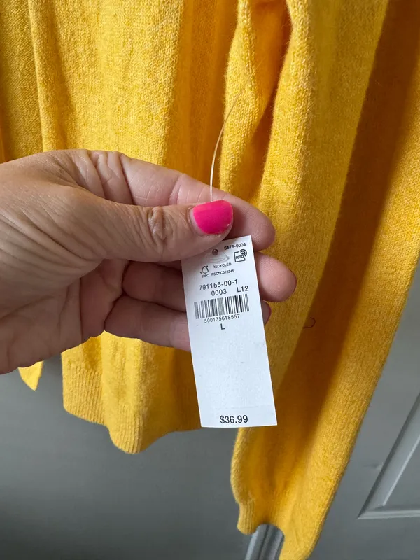 Old Navy Cardigan - Image 3