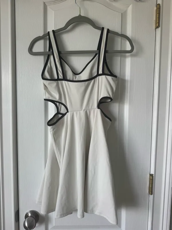 Old Navy Dress Active - Image 3