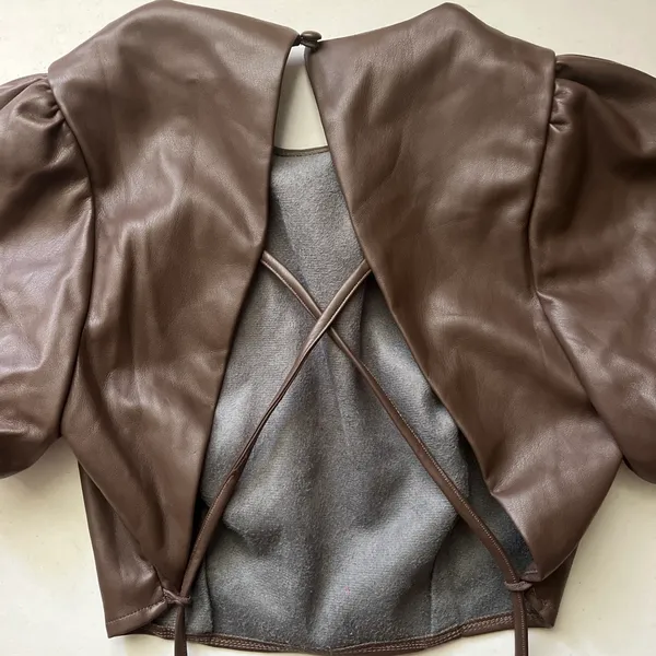 Brown cropped business top - Image 4
